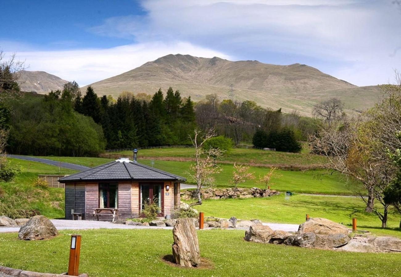 Loch Tay Highland Lodges And Glamping Park Morenish Exterior foto